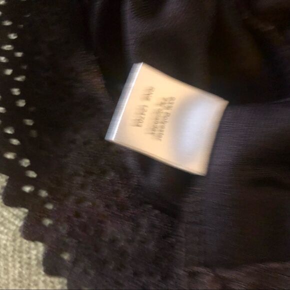 Rebecca Malone  sweater. - Picture 2 of 5